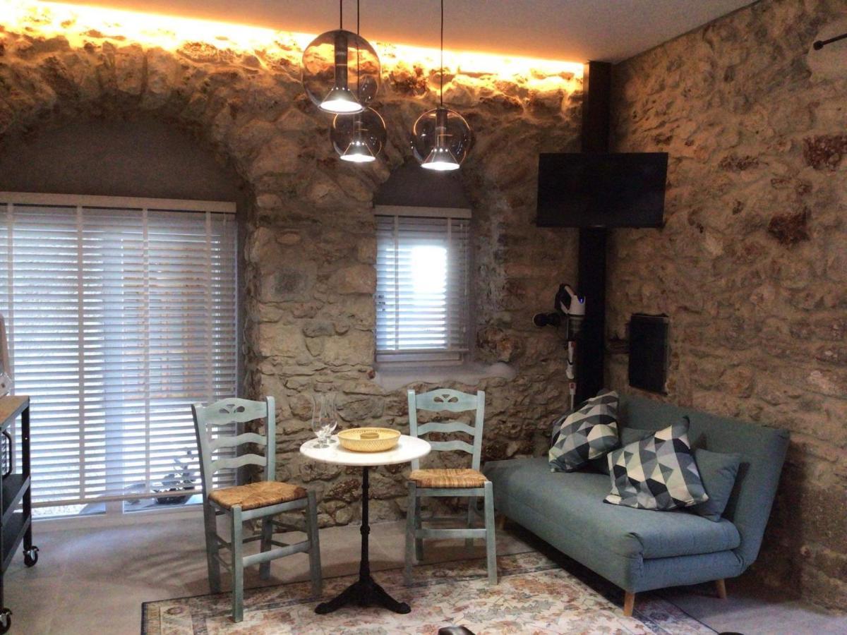 Laryssiou Suite Gythio Exterior photo